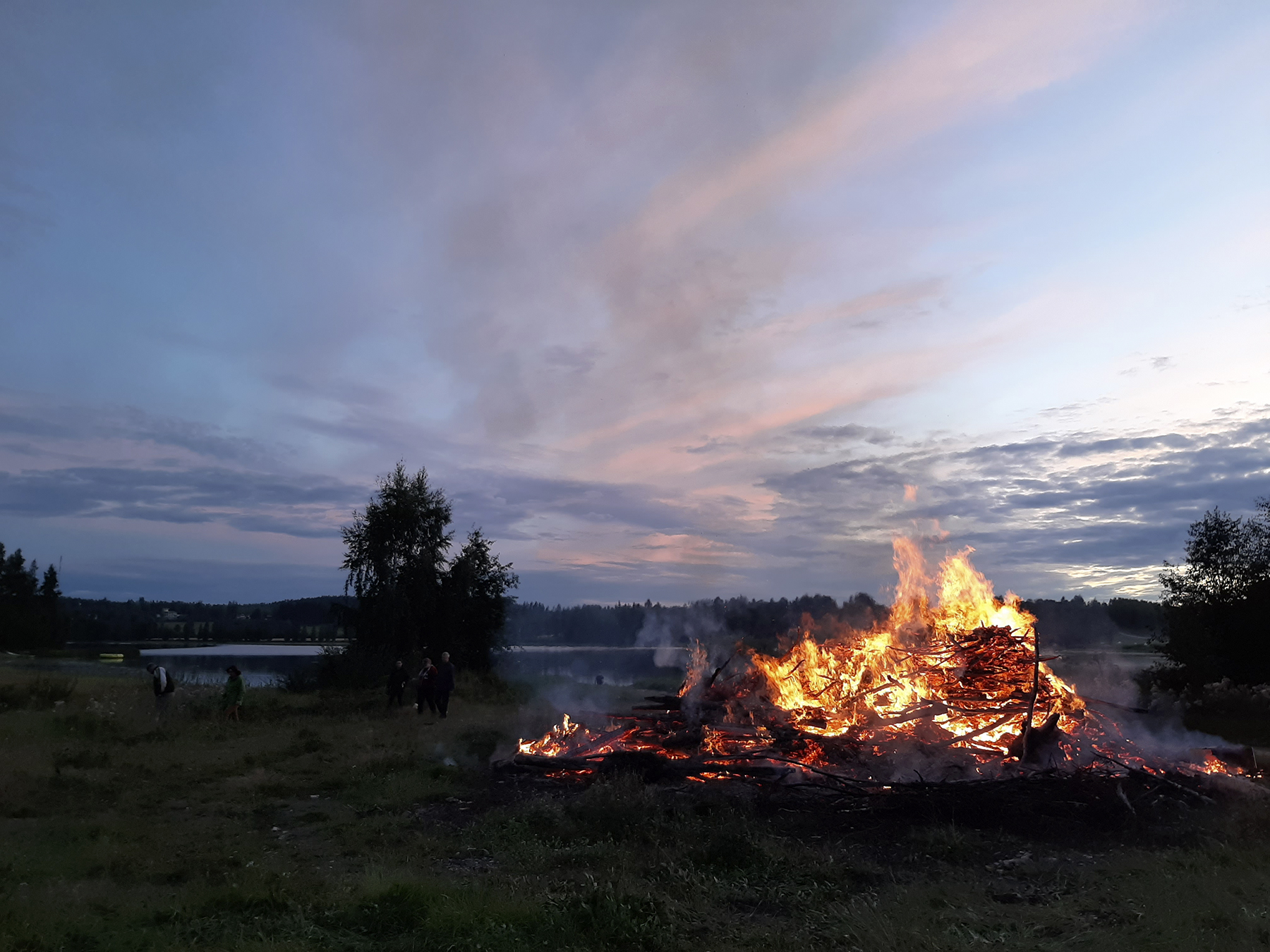 Metsäpalovaroitus poistui Pirkanmaalta, mutta varovaisuutta vaaditaan  edelleen tulen kanssa – Kopsamolla kokko sytytetään, Rönnissä ei - Oriveden  Sanomat