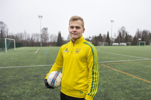 jalkapalloilija Santeri Pitkäkoski