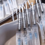 ”Meille jää Pirkanmaalla noin 100 000 rokottamatonta, ellei kiinnostus ja into rokotuksia kohtaan kasva” – kahden rokotuksen avulla voi elää lähes normaalia elämää, muistuttaa johtajaylilääkäri