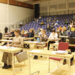 ”Ongelma eivät ole kyläkoulut vaan Tredun tilat” – näin valtuusto äänesti Hirsilän ja Karpinlahden koulujen lakkauttamisesta