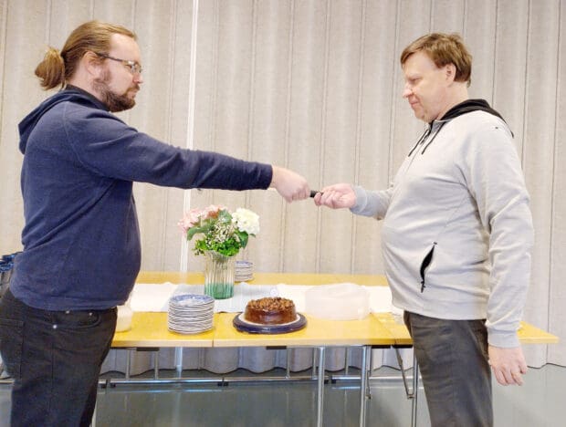 Mika Tapiolinna, Kari Mäkinen