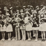 50 vuotta sitten: Valkolakkeja, ruusuja, todistuksia – Yhteiskoulun työvuosi päättyi